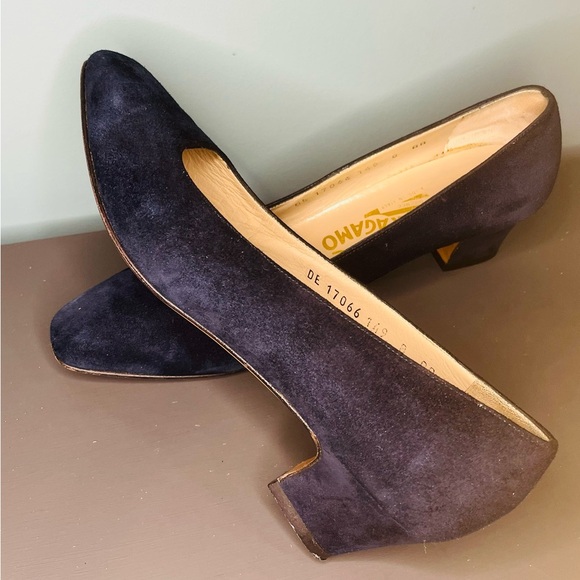 FERRAGAMO SUEDE SHOES - Picture 8 of 8